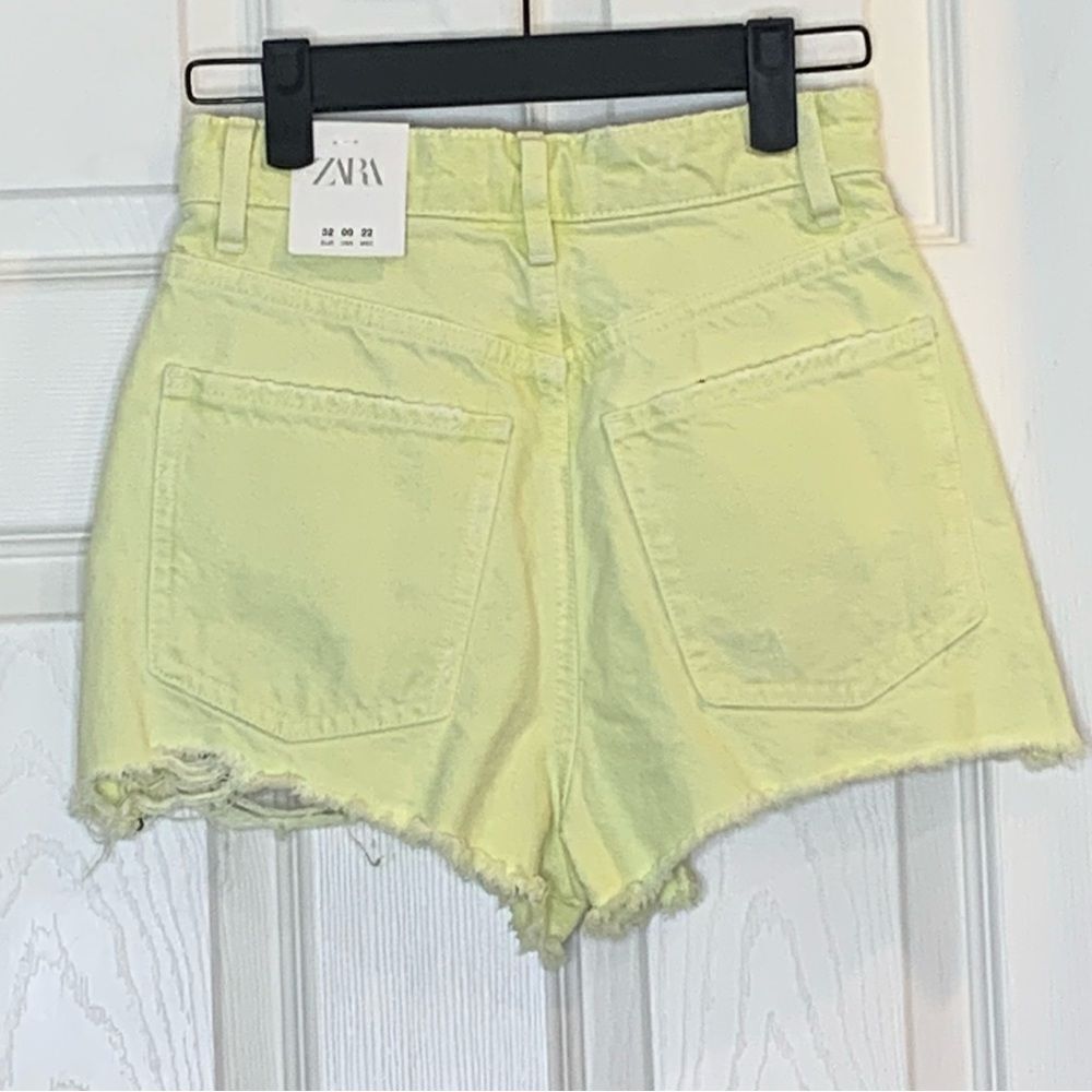 Zara Women's Yellow Denim Shorts High Rise Size 0 - Picture 2 of 12